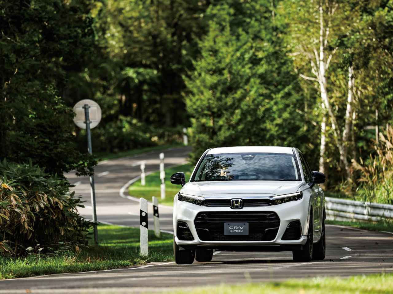 画像: 帰ってきたクロスオーバーSUVの名門に乗ったら、水素で走るクルマの明るい未来が見えてきた【ホンダ CR-V e:FCEV 試乗】 - Webモーターマガジン