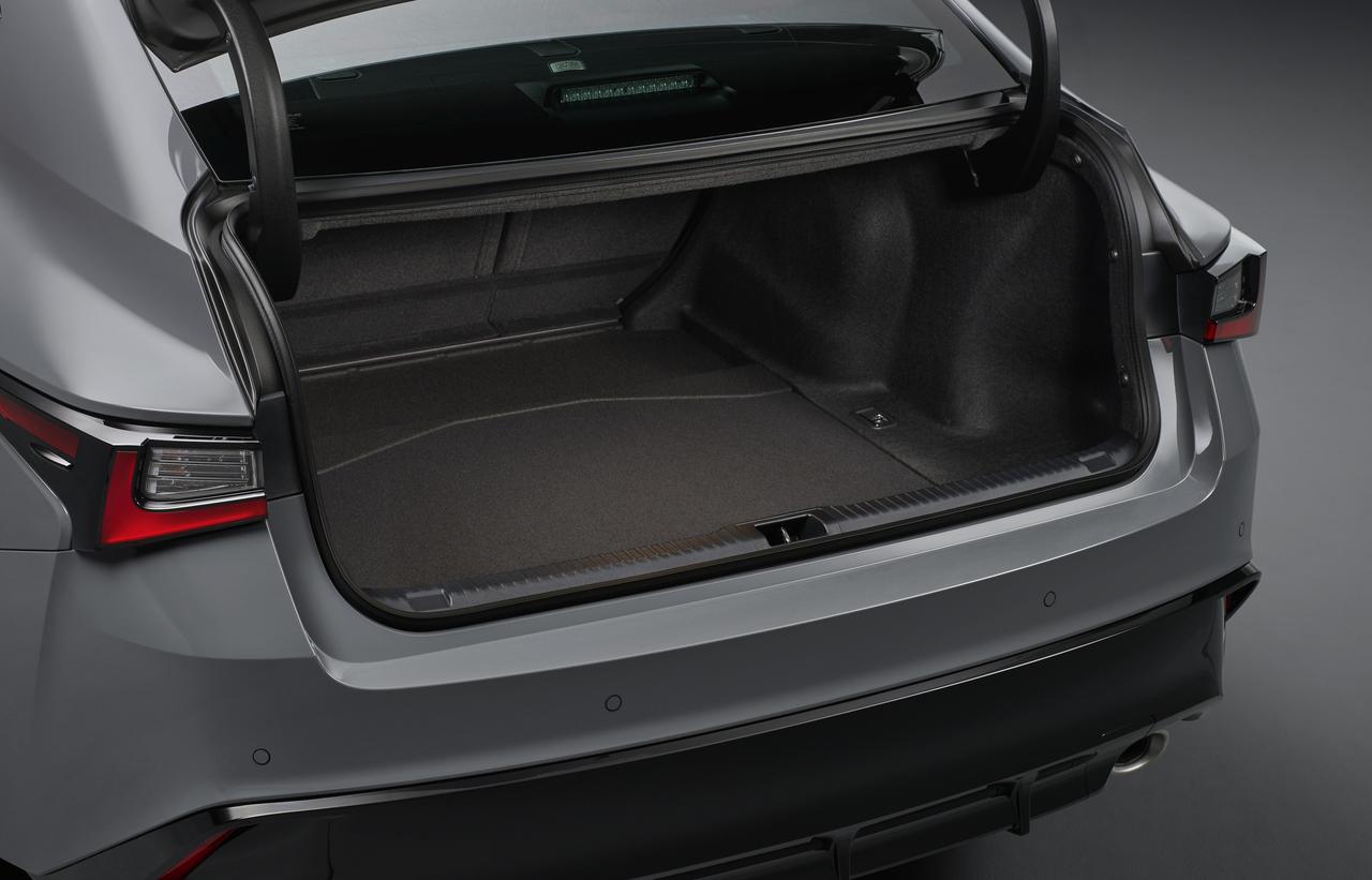 画像 : 26番目の画像 - レクサスISが一部改良2026 - Webモーターマガジン