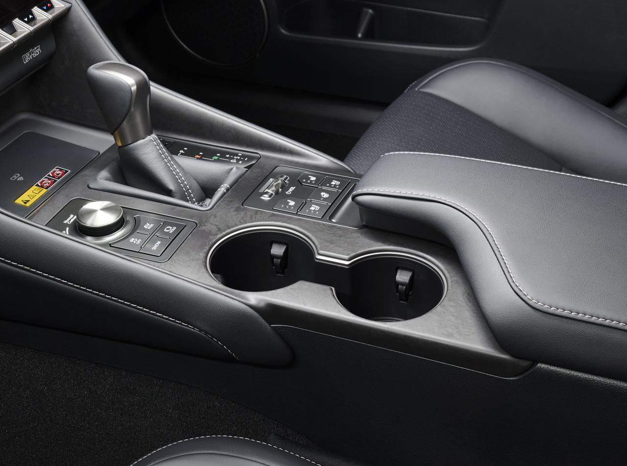 画像 : 20番目の画像 - レクサスISが一部改良2026 - Webモーターマガジン