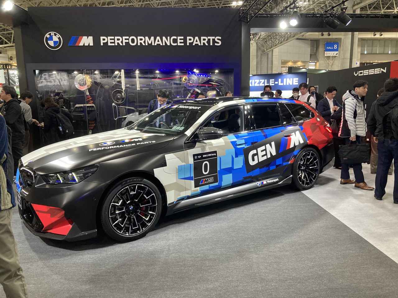 画像: 2026年BMW＆MINI Racingのペースカーとして開発された「M5 M xDriveツーリング」。