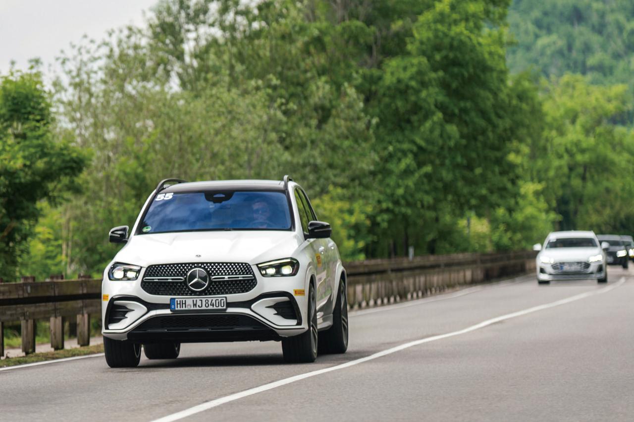 画像 : 2番目の画像 - ピレリ Pゼロ - Webモーターマガジン