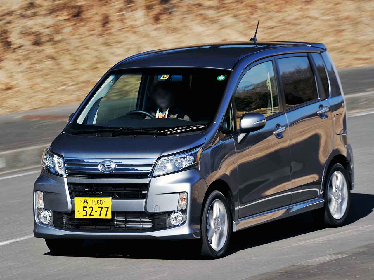10年ひと昔の新車】大幅改良したダイハツ ムーヴ カスタムRSは「操る 