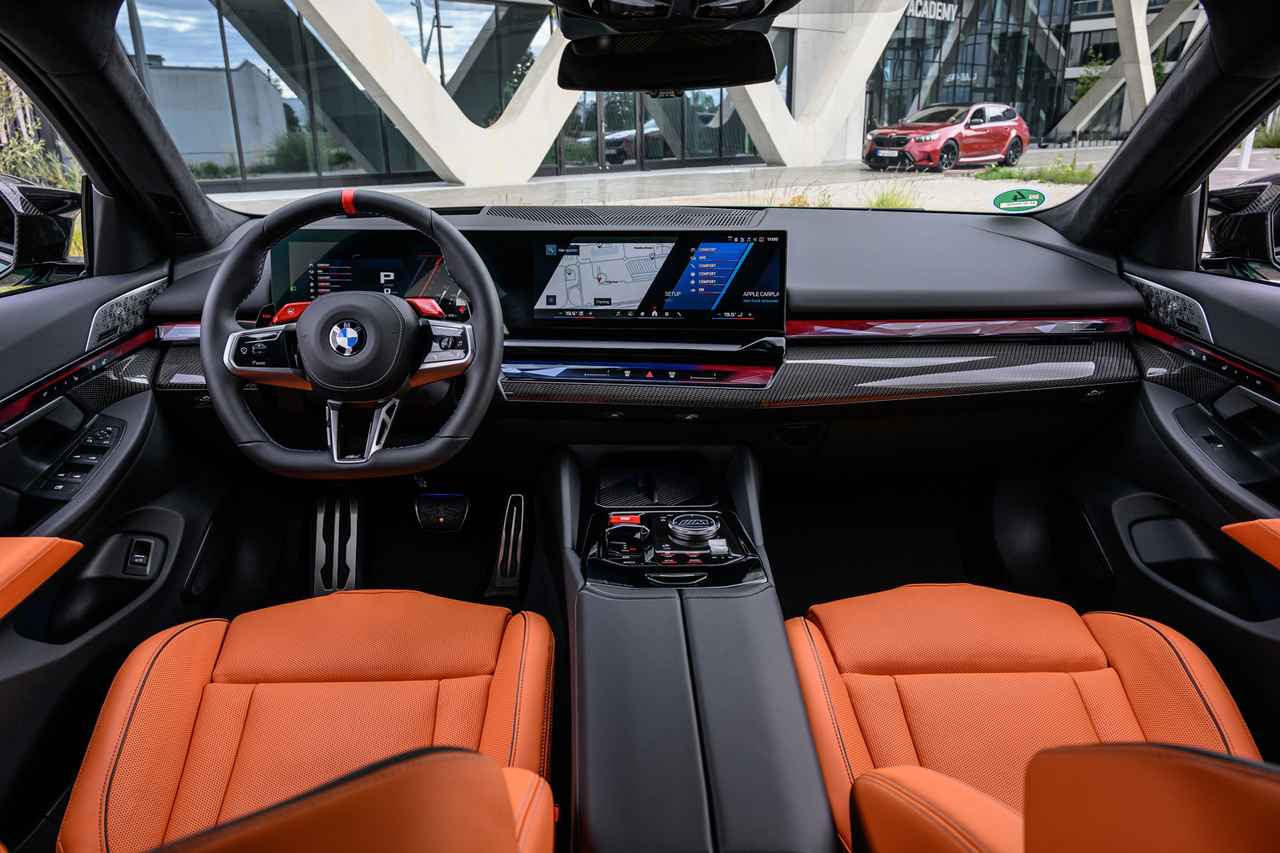 画像 : 9番目の画像 - BMW M5（セダン）とM5 ツーリング - Webモーターマガジン