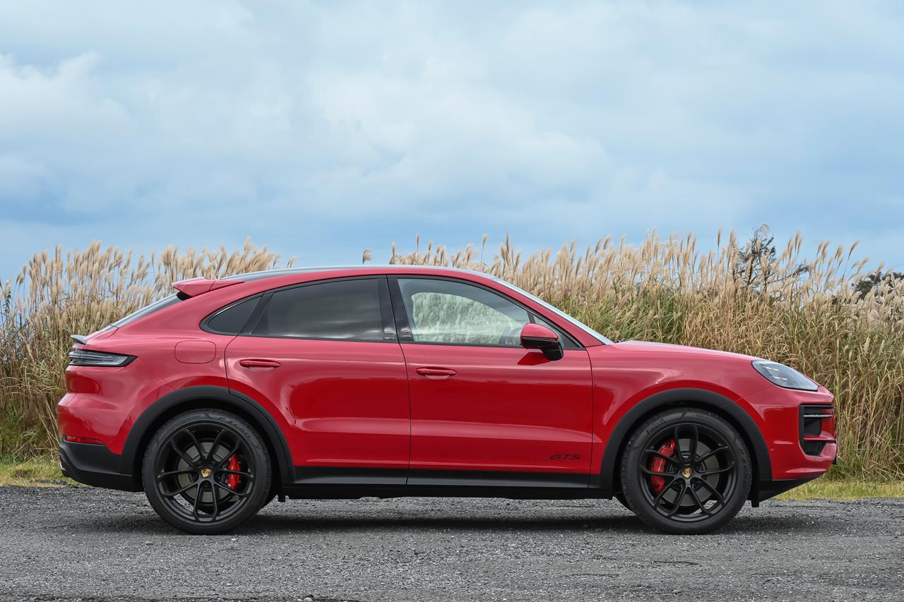 画像 : 6番目の画像 - ポルシェ パナメーラ／カイエン GTS クーペ - Webモーターマガジン