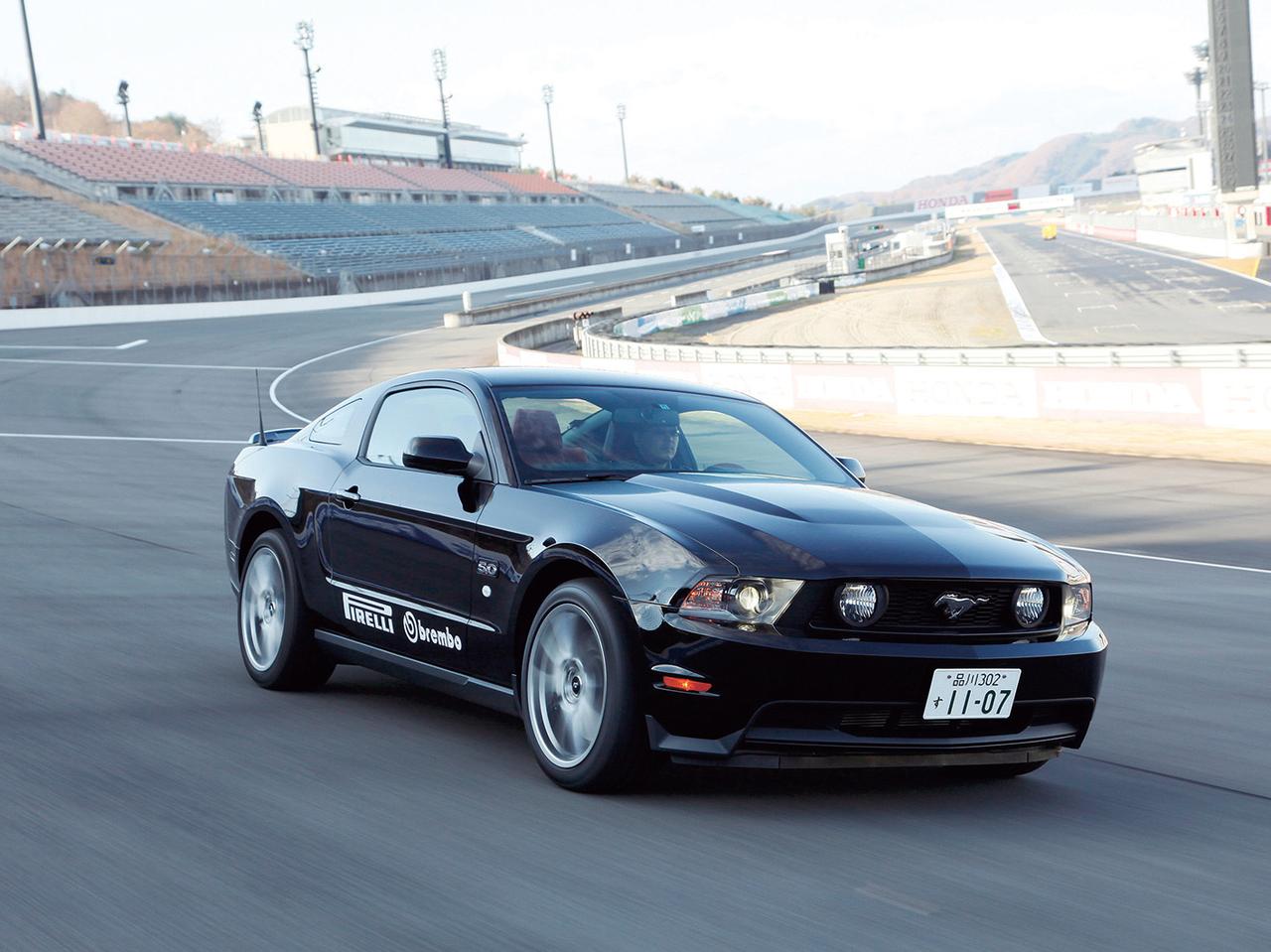 画像: フォード マスタング V8 GT パフォーマンスパッケージは、6速MTとアメリカンV8のコンビが魅力だった【10年ひと昔の新車】 - Webモーターマガジン