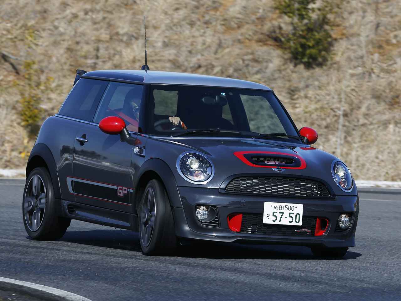 史上最強のMINI「ジョンクーパーワークス GP」、80kgの軽量化が
