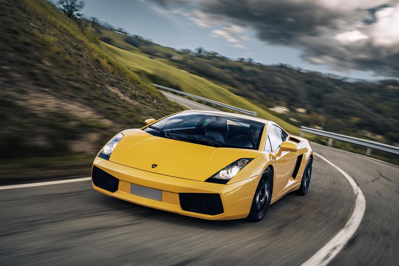 画像: ガヤルドは2003年に登場した後もスパイダーやRWDモデル、超軽量仕様「LP570-4 スーパーレジェーラ」などを追加して人気を高めていった。