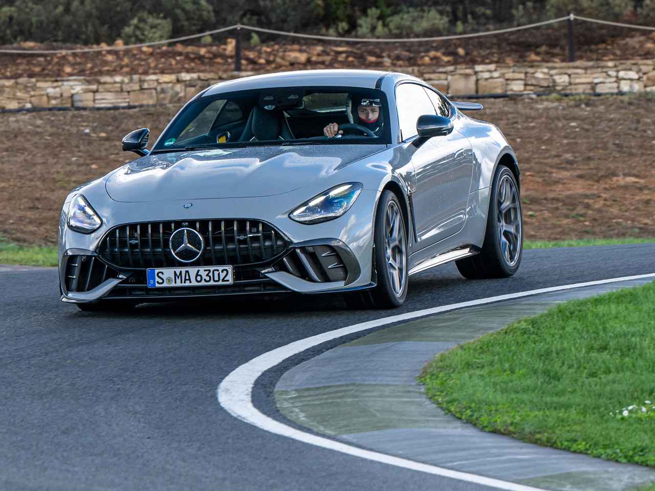 画像: メルセデスAMG GT63プロ 4マティック＋の特長は外観にあらず。レーストラックを見据えた性能向上のカギとは - Webモーターマガジン