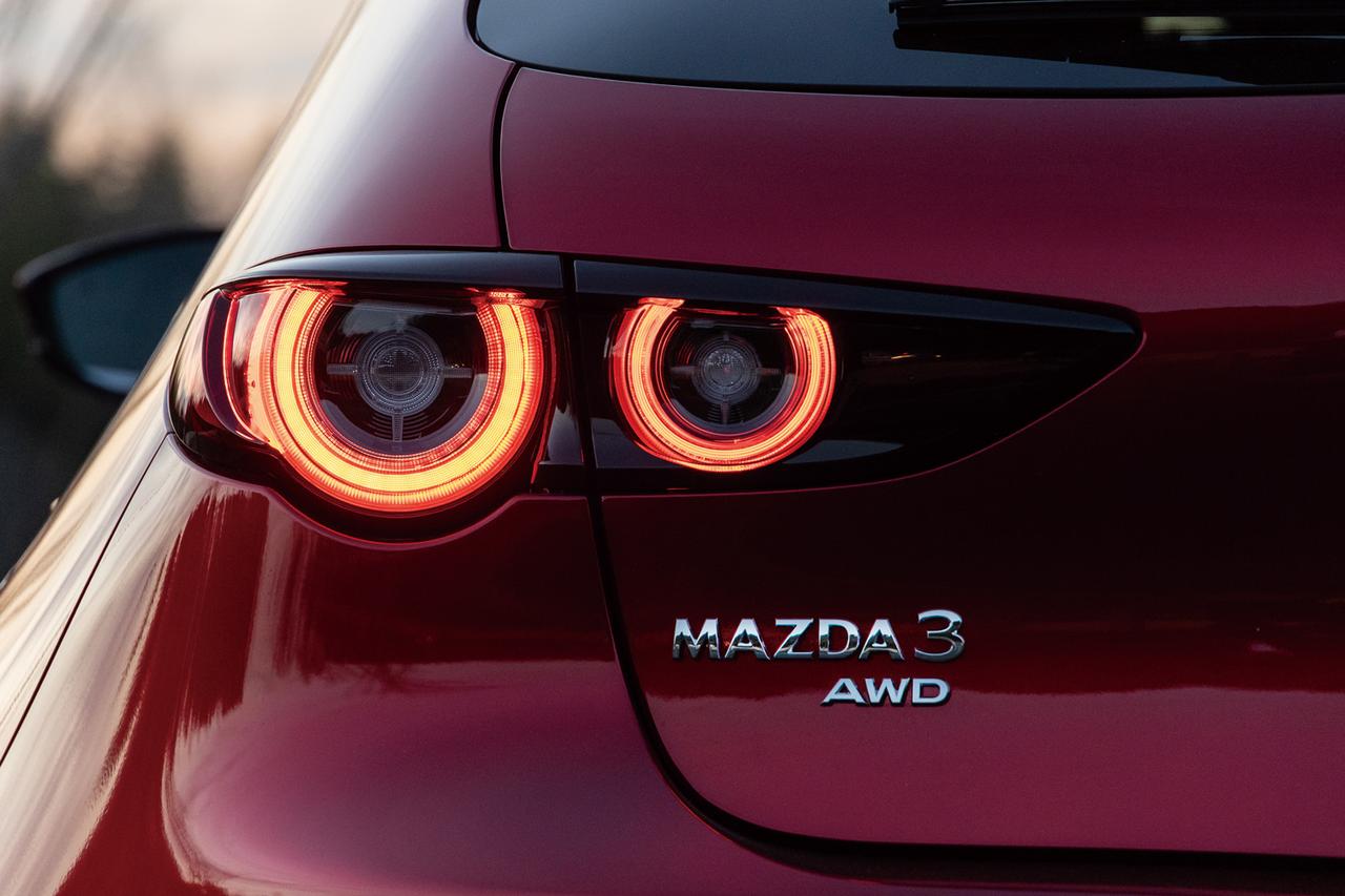 画像 : 23番目の画像 - シビック RSとマツダ3 ファストバック Xツーリング - Webモーターマガジン