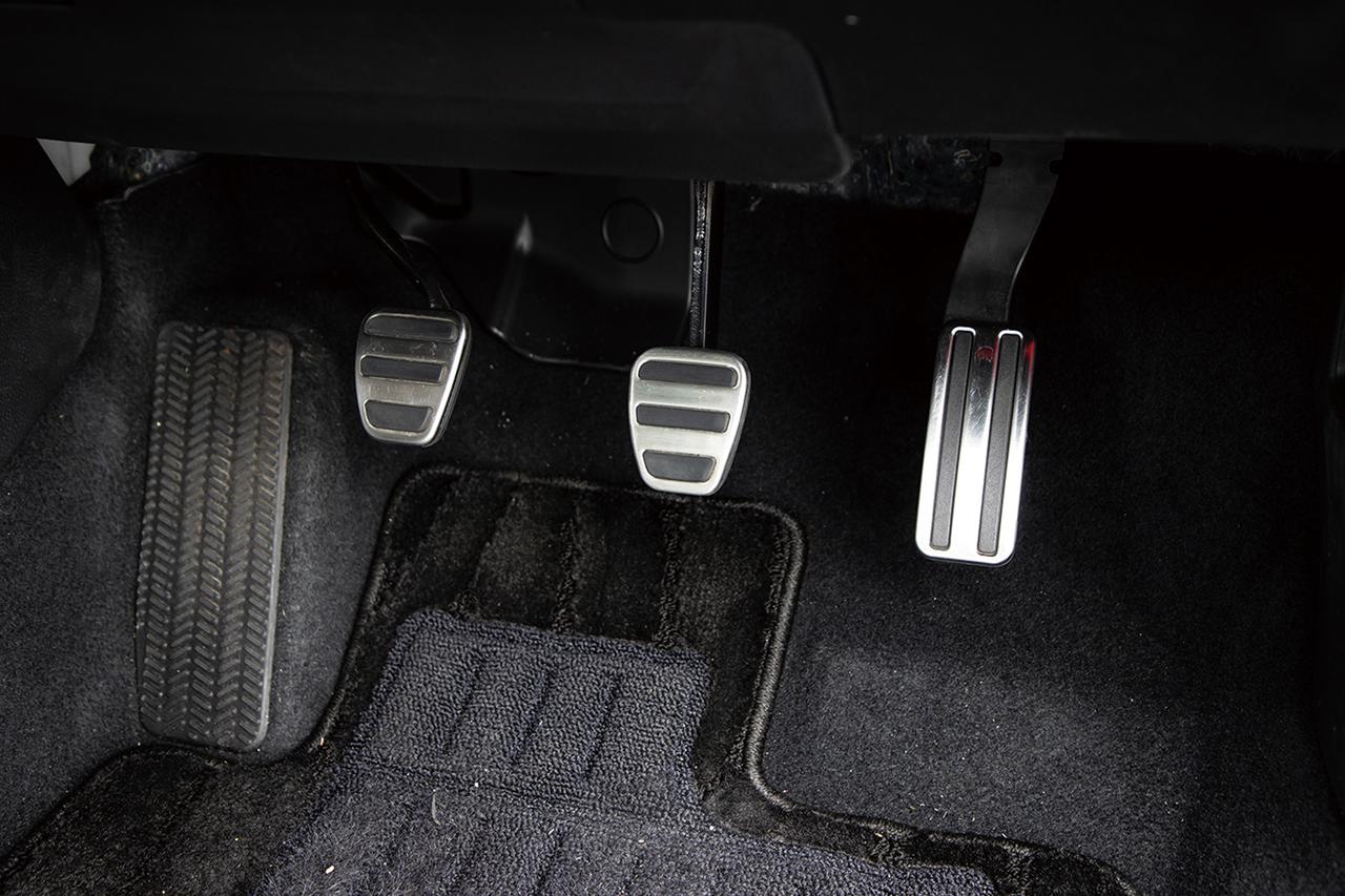 画像 : 8番目の画像 - シビック RSとマツダ3 ファストバック Xツーリング - Webモーターマガジン