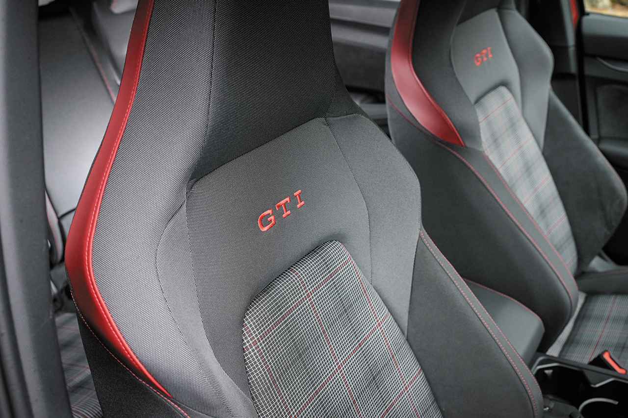 画像 : 9番目の画像 - ゴルフ GTIとBMW 120 - Webモーターマガジン