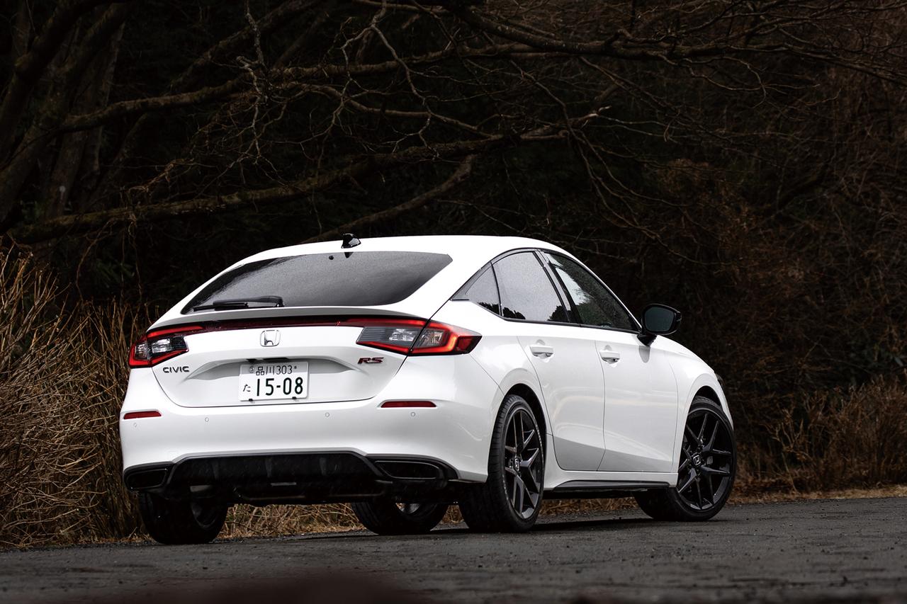 画像: ホンダ シビック RS。エクステリアデザインから感じられるスポーツモデルらしさは少なく、どこか大人な印象を受ける。