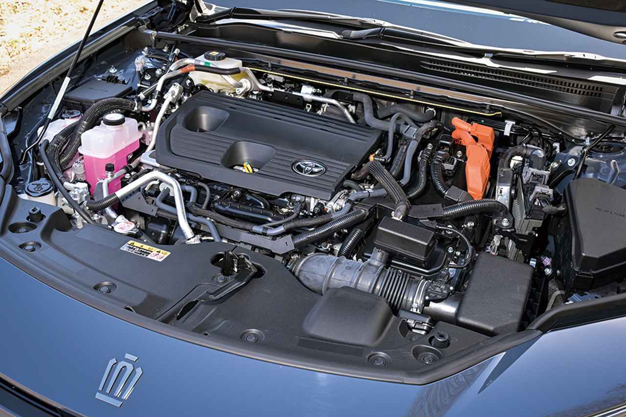 画像: 2.5L直4エンジン＋モーターのHEVとPHEVを用意する。後者は強力なモーターとの組み合わせたシステム総合出力306psで力強い走りを実現。