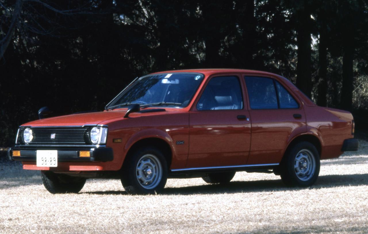 いすゞPFジェミニ ベレット・ジェミニ1600クーペLS（昭和49／1974年11月発売 いすゞ シリンダーヘッドとバルブ2本 パーツ