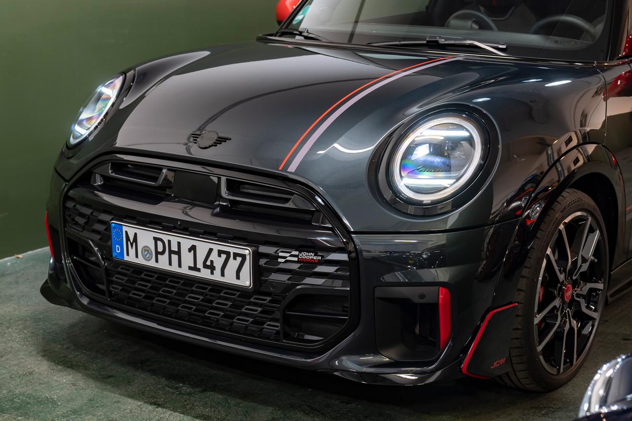 画像 : 6番目の画像 - MINIが日本初公開のコンセプトカー「THE SKEG」と新モデル「MINI GP INSPIRED EDITION」を発表 - Webモーターマガジン