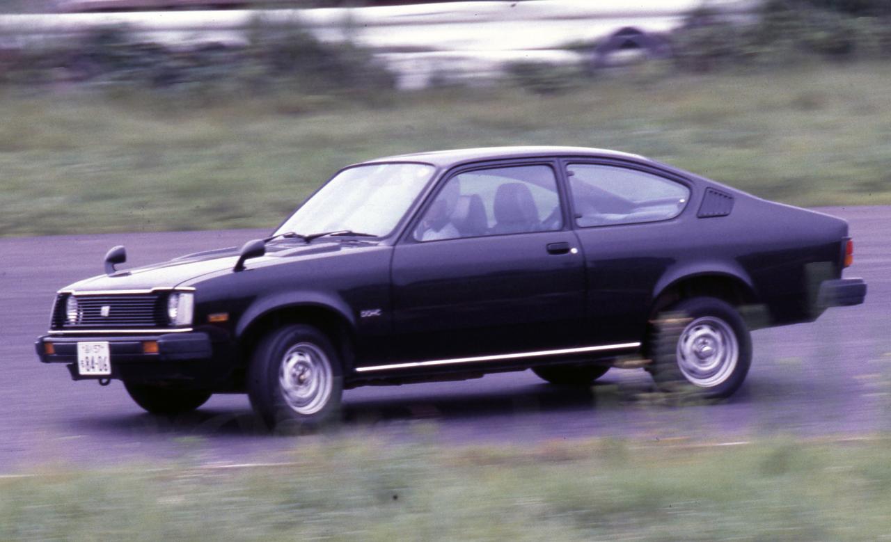 画像: スタイルや軽量さを含めてもっともスポーティなモデルだったZZ/Rクーペ。当時のライバルはTE71レビン／トレノだが、1.8L直4DOHCで優位に立った。