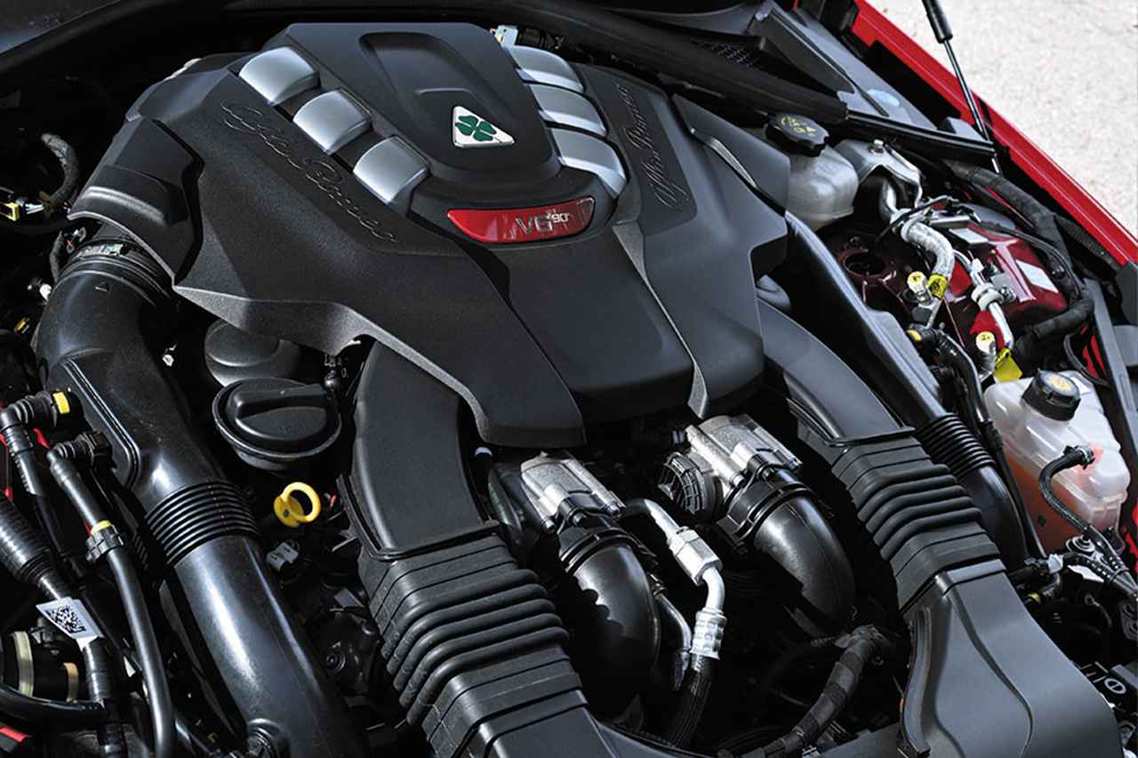 画像 : 4番目の画像 - アルファロメオ ジュリア クアドリフォリオ × BMW M2クーペ × レクサス RC F - Webモーターマガジン