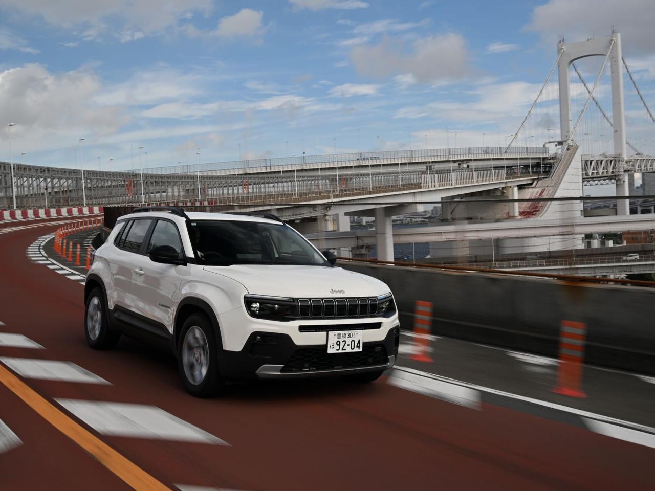 画像: JeepとBEV、それぞれの新しい魅力がいっぺんに楽しめる！しかも強烈オシャレな「ジープ アベンジャー」はコンパクトSUVの勢力図を塗り替えるかも【公道試乗】 - Webモーターマガジン