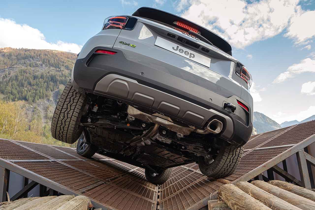 画像 : 7番目の画像 - ジープ アベンジャー4xe ハイブリッド - Webモーターマガジン