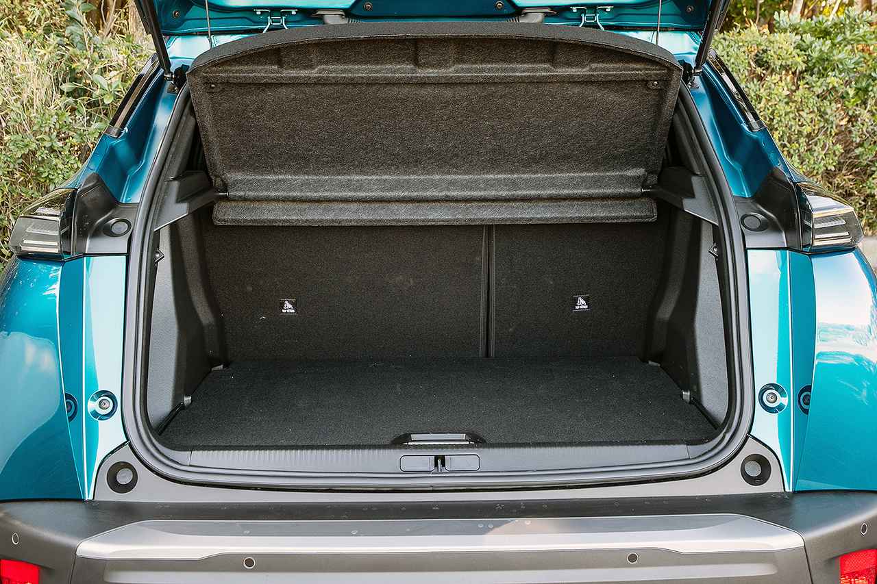 画像 : 14番目の画像 - プジョー2008 写真蔵 - Webモーターマガジン