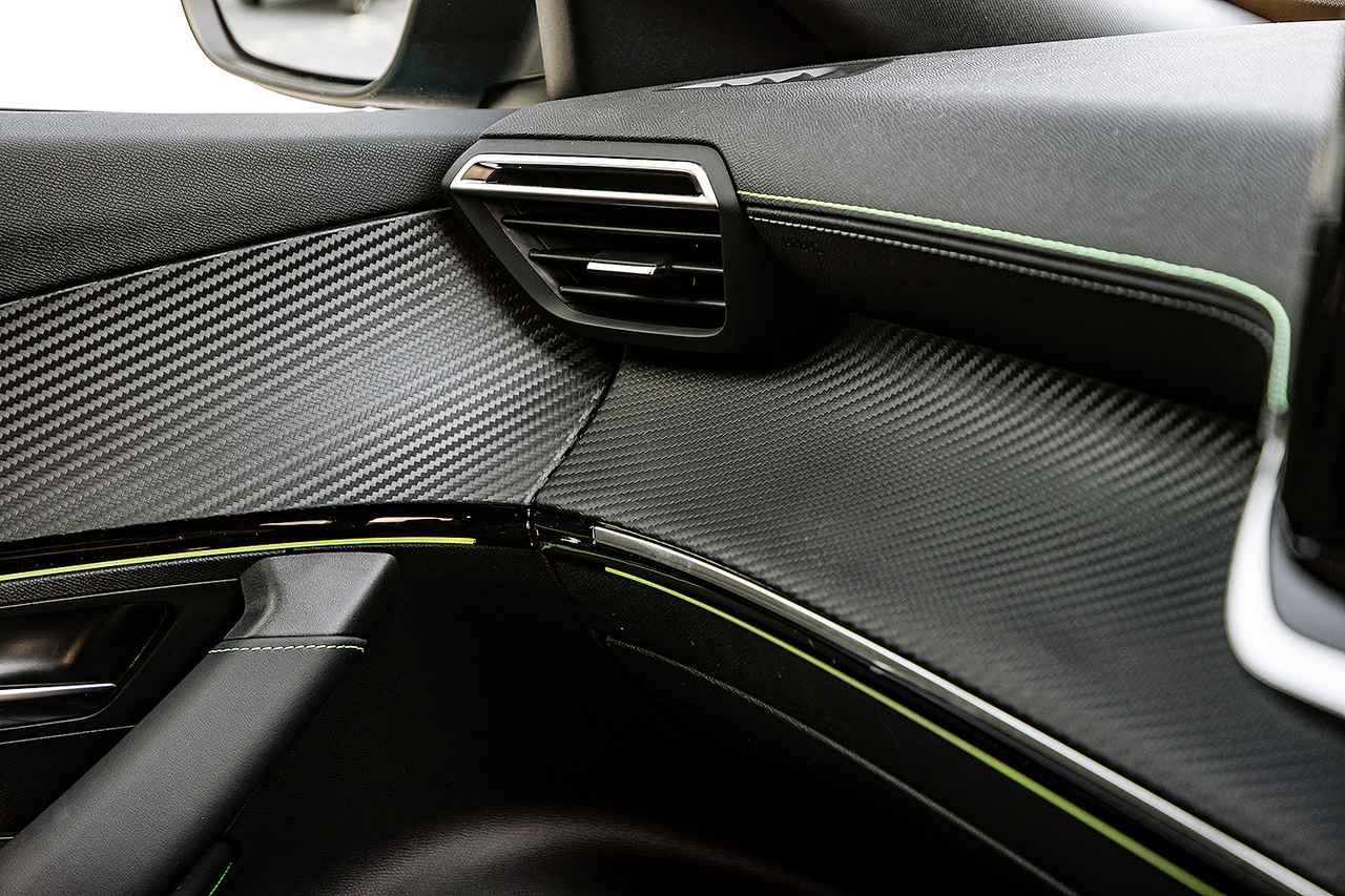 画像 : 16番目の画像 - プジョー2008 写真蔵 - Webモーターマガジン