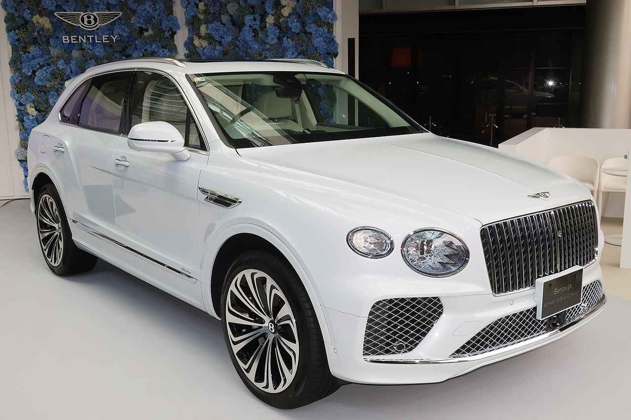 画像 : 2番目の画像 - ベントレー ベンテイガ サムシングブルーコレクション - Webモーターマガジン