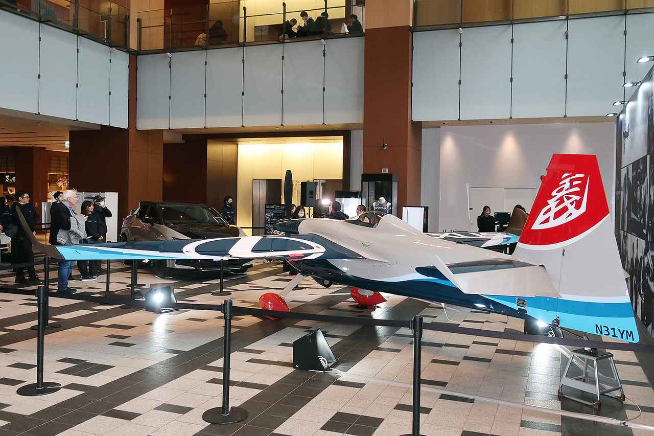 画像: 全長6.3m、空虚重量530kgというコンパクトなジブコ エッジ 540 V3は、最高速度400km／h、最大重力加速度12G！でエアレースを戦う。