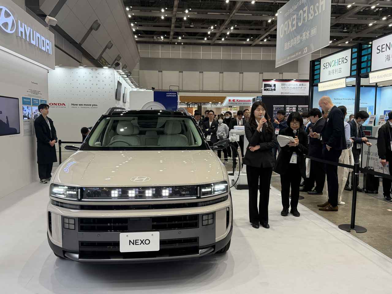 画像: Hyundai Motor Company R＆D 本部 MLV Project 2 TeamResearch Engineer Seeun Ha（ハ・セウン）さんは水素充填ロボットのプレゼンテーションを行った。