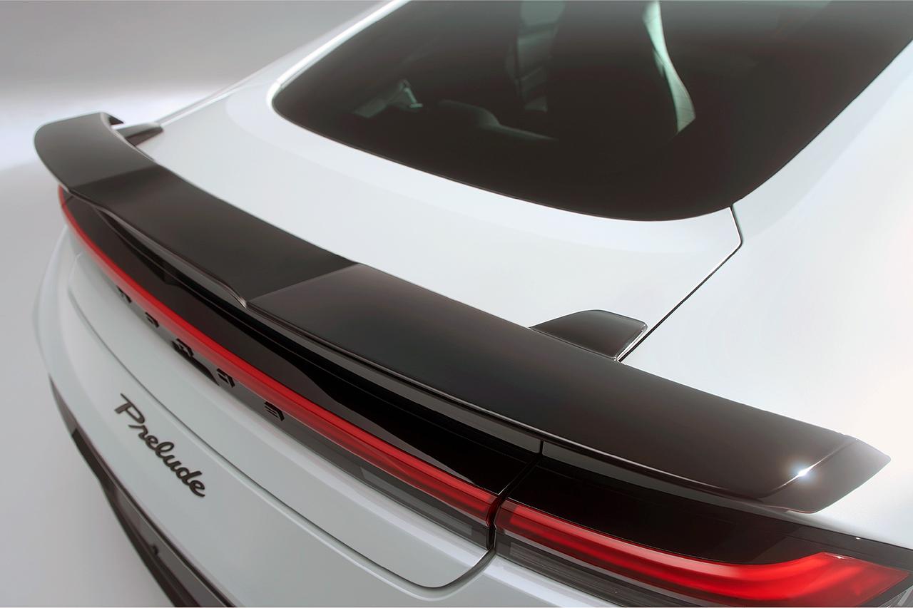 画像: およそ3台に1台のプレリュードがメーカーオプションで装着している、テールゲートスポイラー。