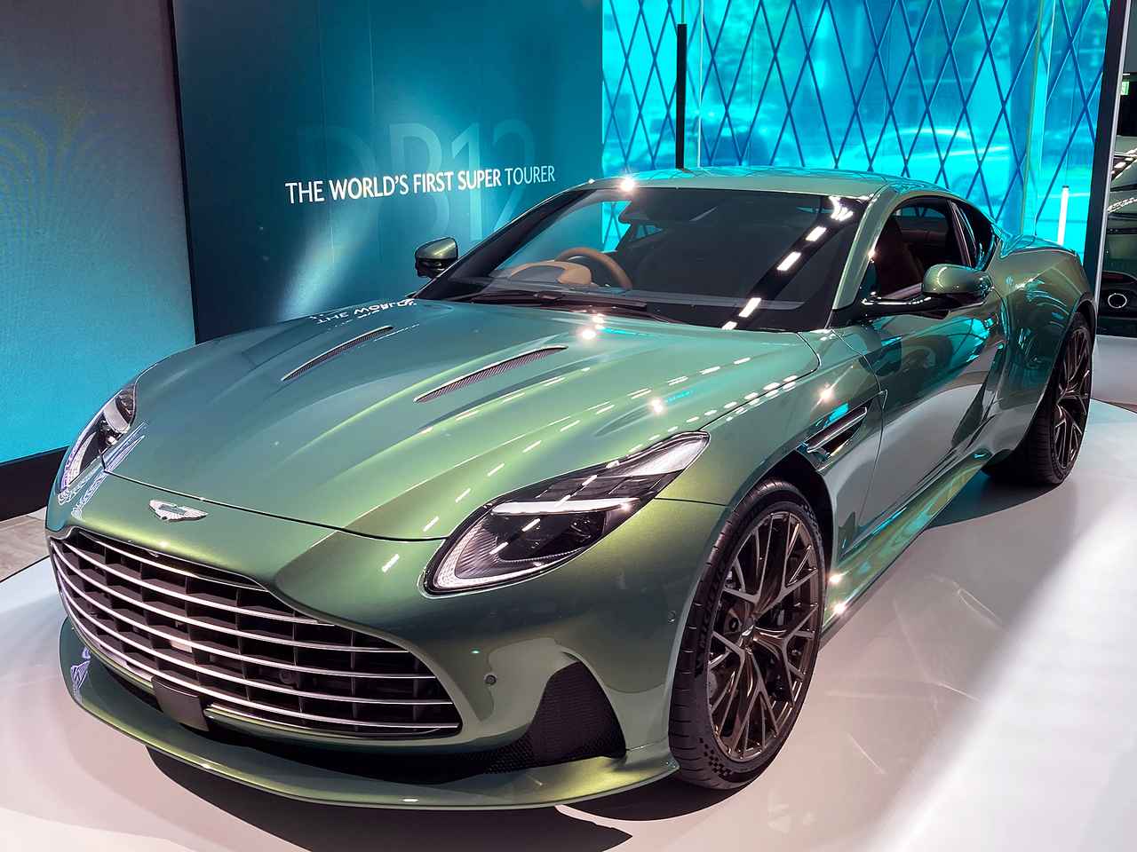 画像 : 1番目の画像 - アストンマーティン DB12 - Webモーターマガジン