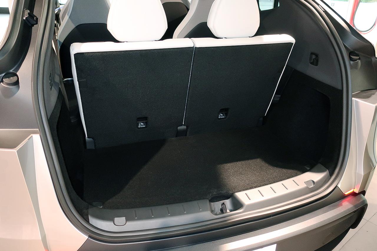 画像 : 8番目の画像 - テスラ モデルY L - Webモーターマガジン