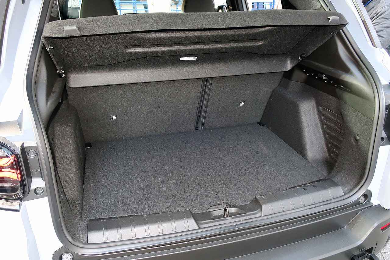 画像 : 13番目の画像 - ジープ アベンジャー 4xe ハイブリッド - Webモーターマガジン