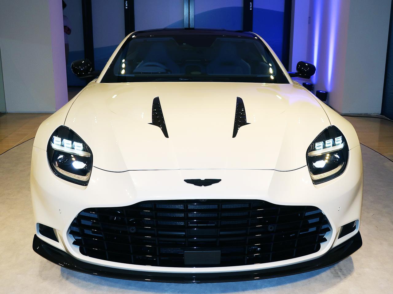 画像: 【写真蔵】アストンマーティンの新たなフラッグシップ、新型「ヴァンキッシュ」登場 - Webモーターマガジン