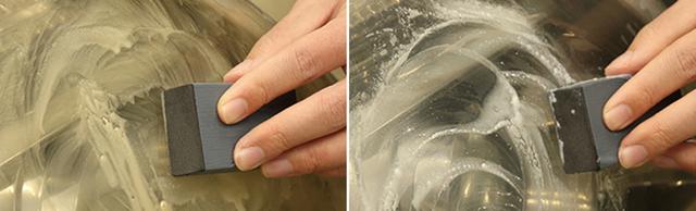 画像: 研磨用シートにパッドを巻き付け、水を付けて研磨を繰り返すと、写真右のように黄ばみがなくなる。