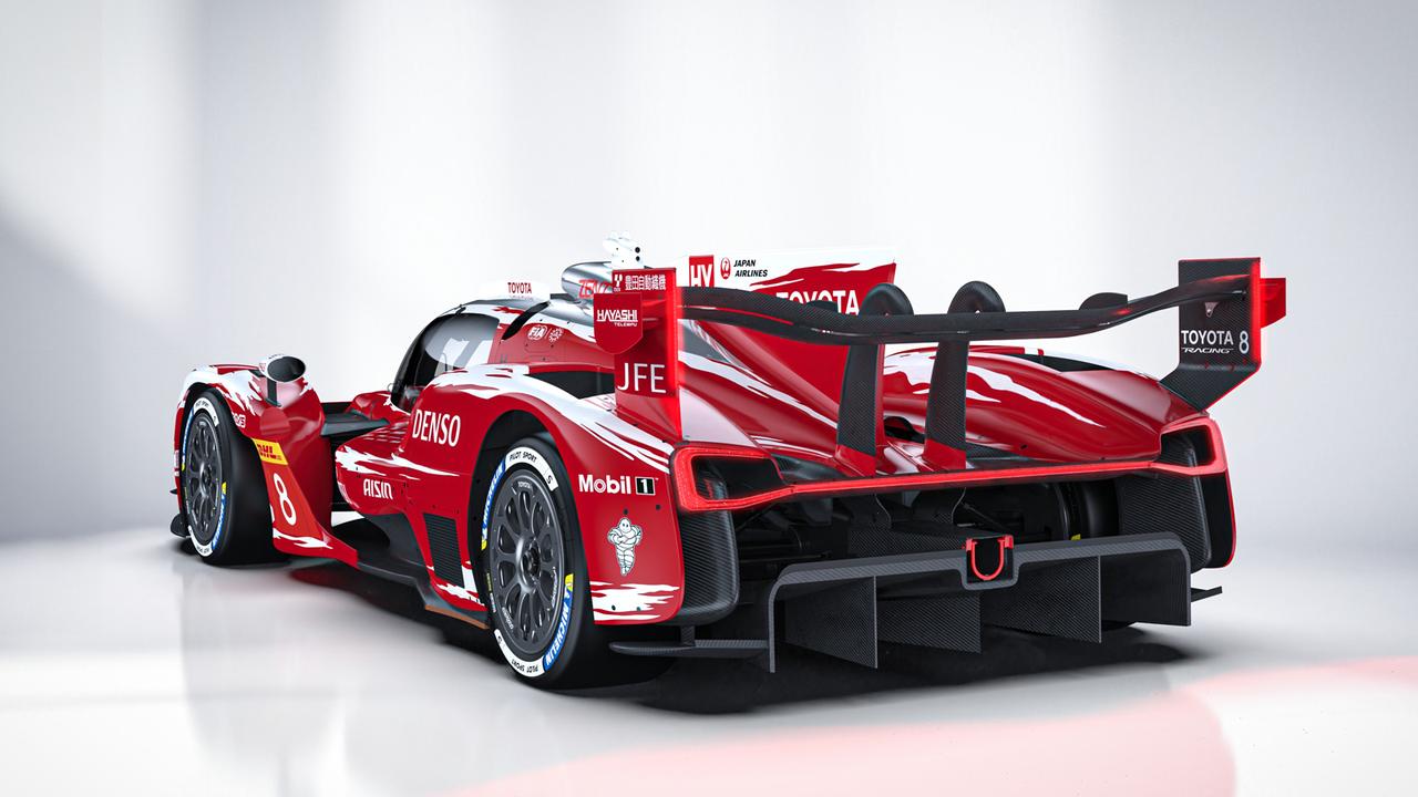 画像: トヨタは2026年シーズンに向けてニューマシン「TR010ハイブリッド」を投入。トヨタの最新市販車デザインコンセプトを取り入れたダイナミックなスタイリング、トヨタのコーポレートカラーである赤を基調に白を組み合わせたカラーリングが特徴的。