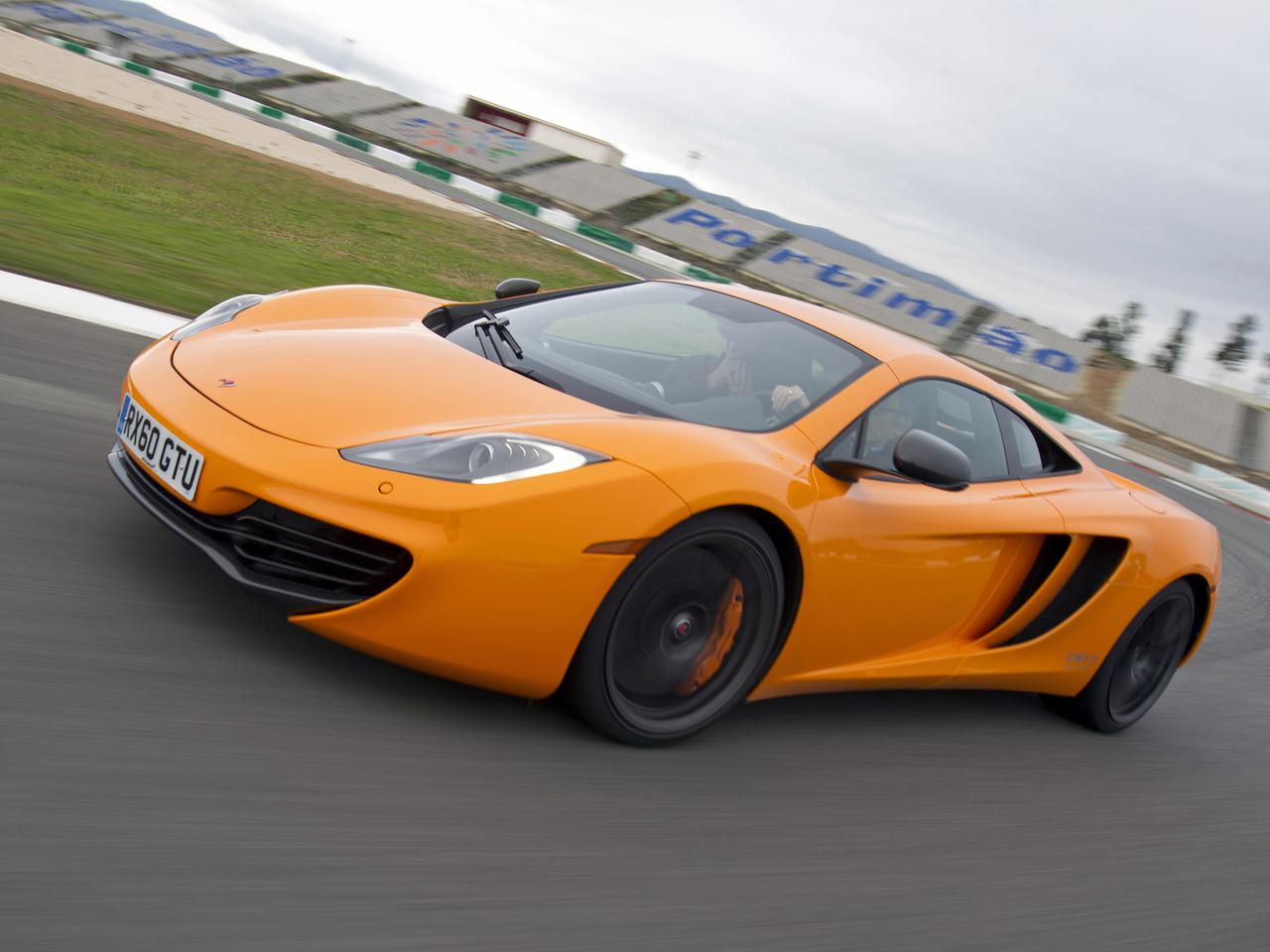 画像: マクラーレン MP4-12Cは、名門レーシングチームがゼロから創り上げたスーパースポーツだった【10年ひと昔の新車】 - Webモーターマガジン