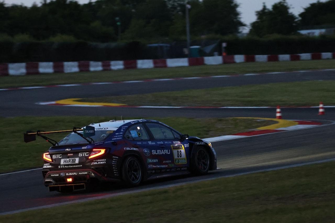 画像: 今年で17回目のニュルブルクリンク24時間レース参戦となるSUBARU/STI。昨年はレース中盤にアクシデントに見舞われクラス優勝を逃した。