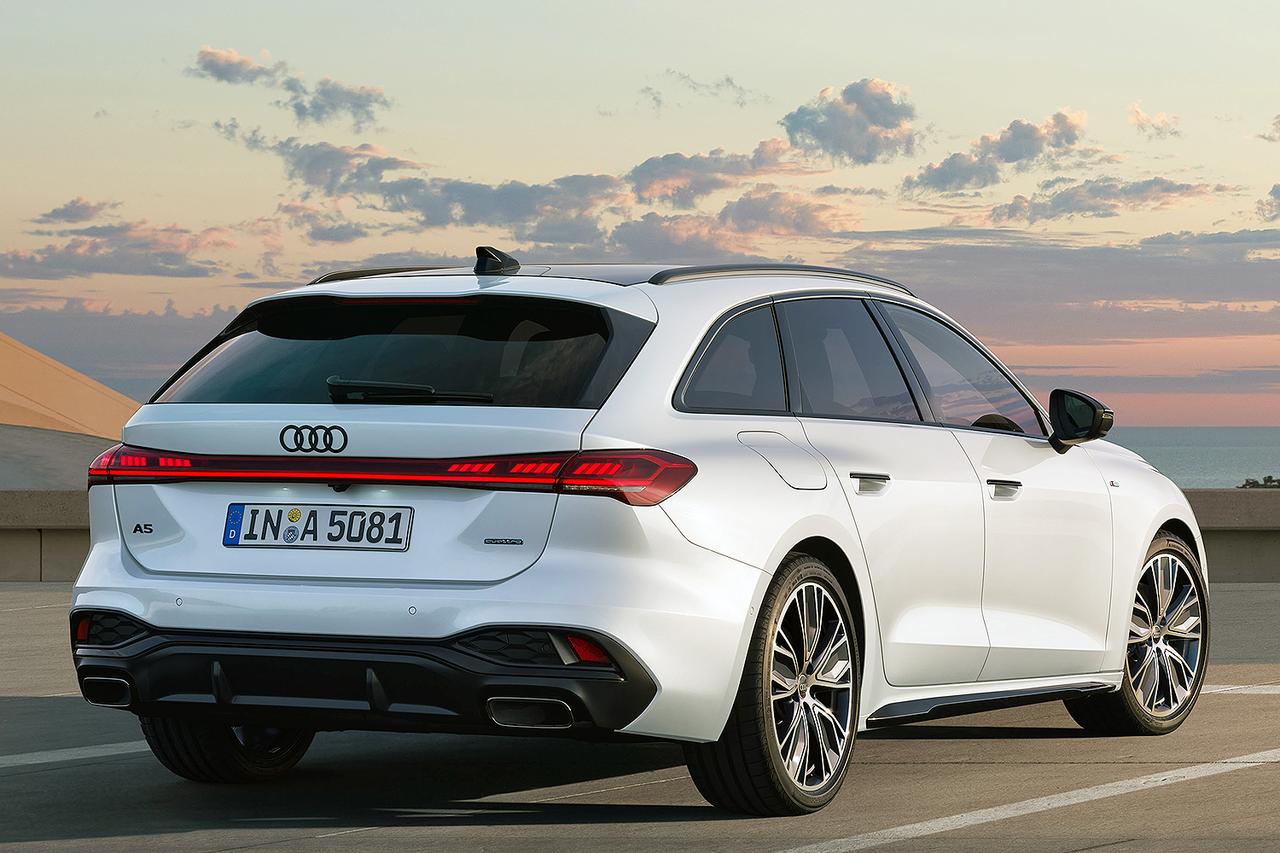 画像: A5のワゴン「アバント」。従来型ではA4アバントだったが、現行型からA5に統合された。