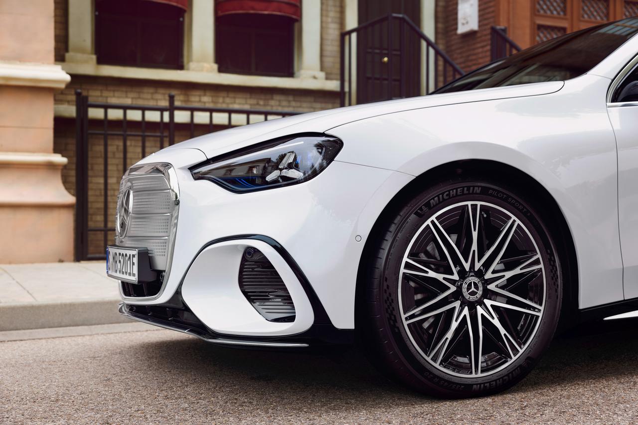 画像 : 17番目の画像 - メルセデス･ベンツ新型CクラスBEV - Webモーターマガジン