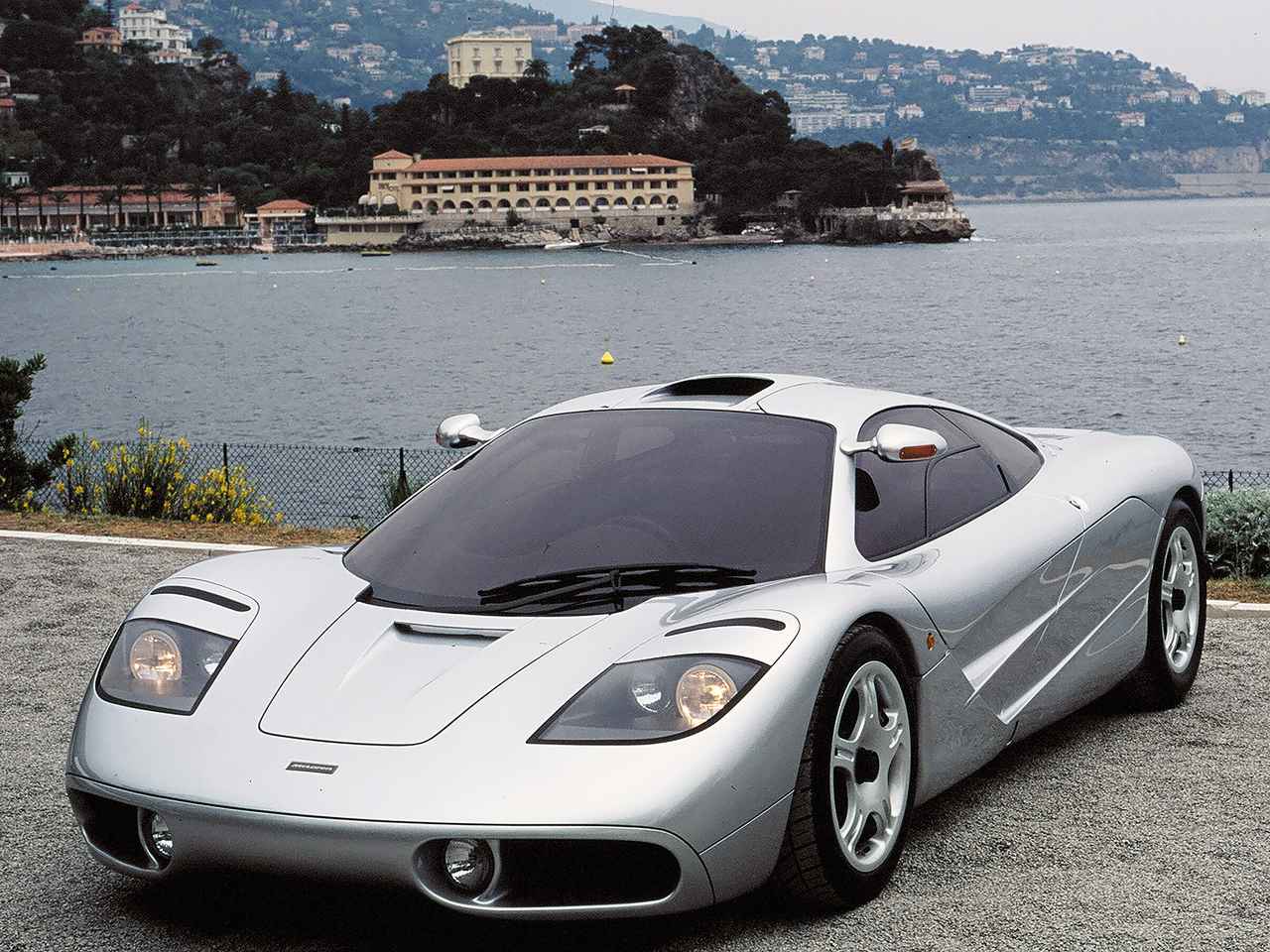 画像: F1コンストラクターが作ったロードゴーイングカー「マクラーレン F1」【スーパーカークロニクル・完全版／038】 - Webモーターマガジン