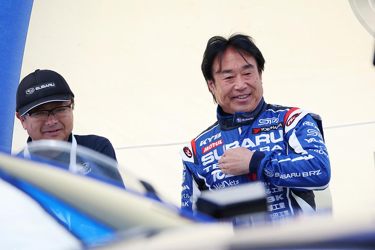画像: SUBARU Boxer Rally spec.Zをドライブする新井敏弘。次戦「久万高原ラリー」までわずか1カ月。どこまでマシンを進化させるか注目される。