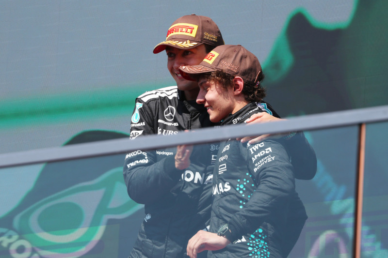 画像: 昨年2025年のカナダGPでは、優勝したジョージ・ラッセルとともに、キミ・アントネリが初めて表彰台にあがった。メルセデスが圧倒的な強さを見せつけた週末だった。