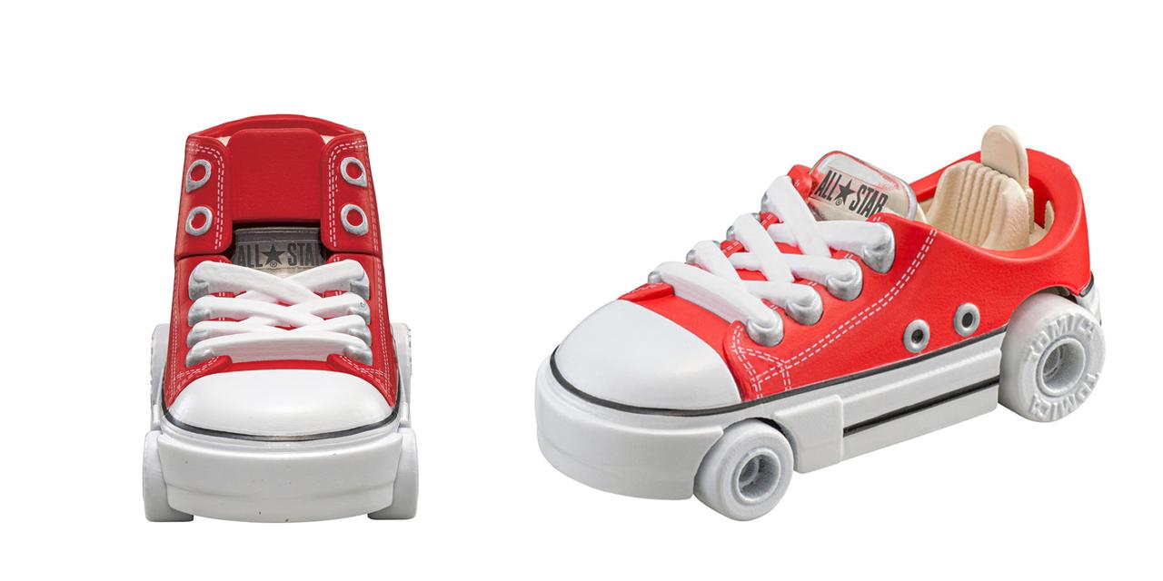 画像: シュータンの部分にはクリア素材が用い、「フロントガラス」を表現している。 © ＴＯＭＹ © CONVERSE