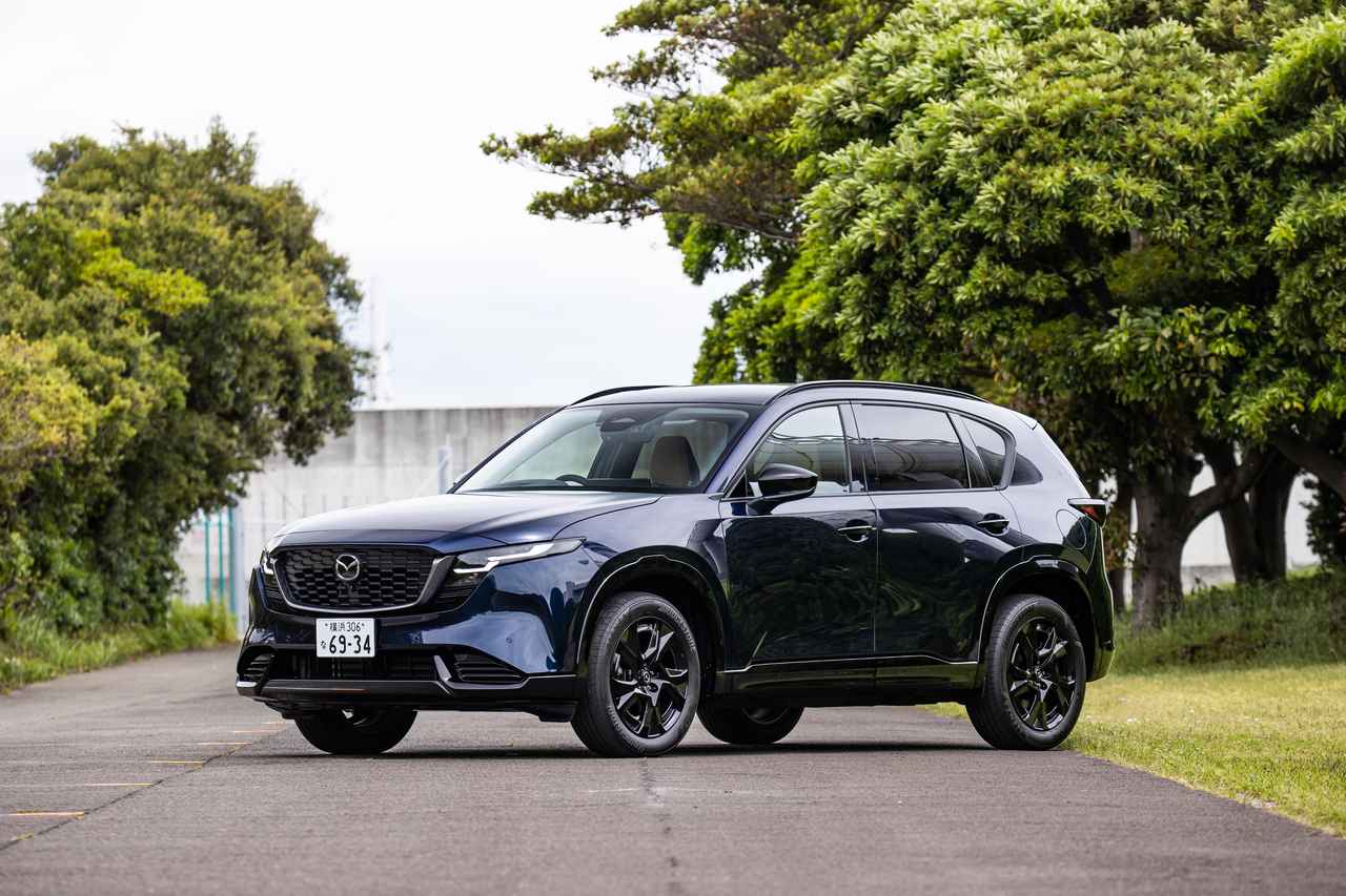 画像: 新型CX-5のボディサイズは全長4690mm、全幅1860mm、全高1695mm、ホイールベース2815mm。