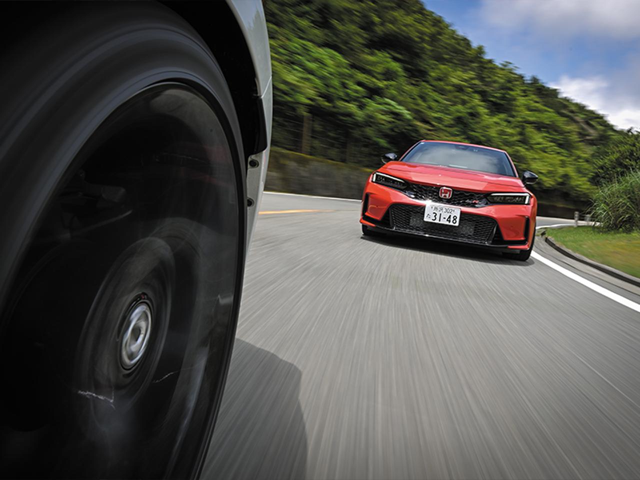 画像: 「タイプR × RS」ふたつのシビック。いずれもホンダのレーシングスピリットが宿るが、似て非なる存在【比較試乗】 - Webモーターマガジン