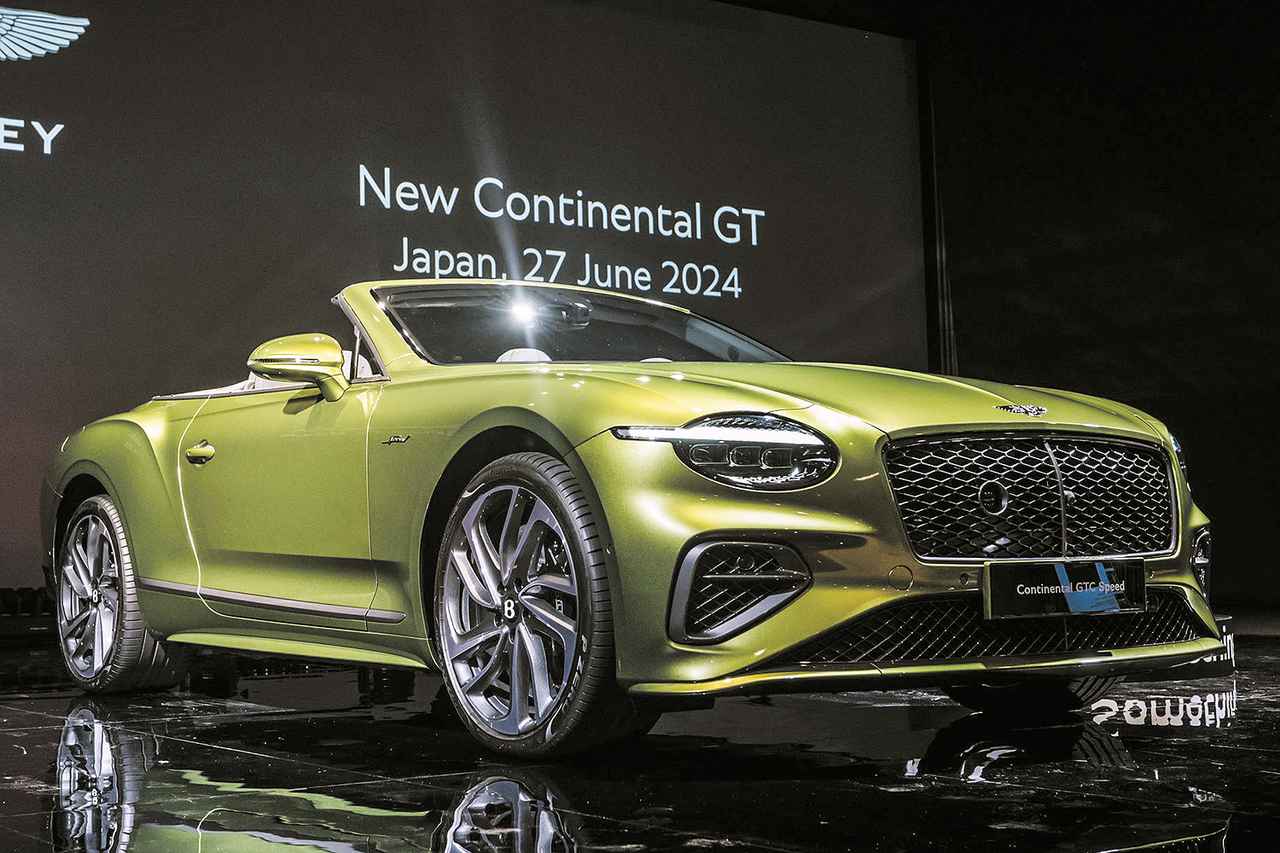 画像: オープンモデルのコンチネンタルGTCも同時に発表された。パワートレーンのスペックなどは、クーペのGTと変わらない。