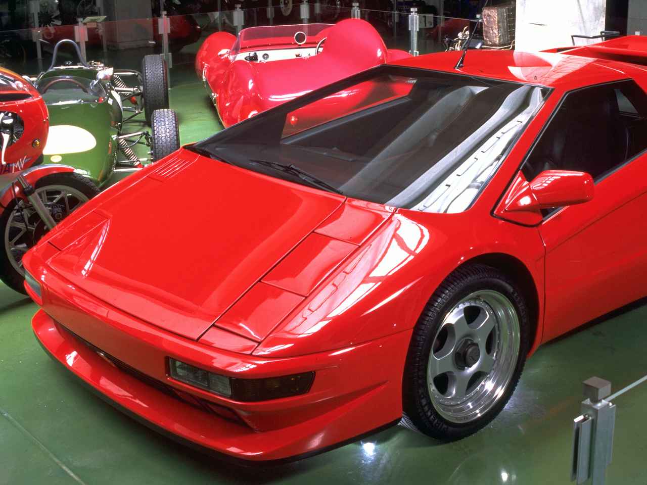 画像: チゼータ モロダー V16Tは、V16エンジンを横置きしたユニークなスーパーカーだった【スーパーカークロニクル/035】 - Webモーターマガジン