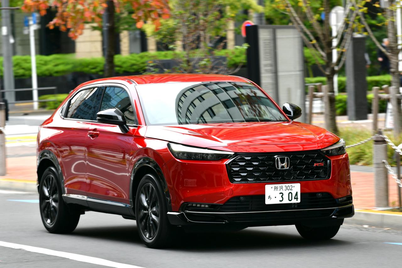 画像: 復活したホンダ ヴェゼルの「RS」。全高45mmダウンで得た、スポーツモデルとはまた違う気持ち良さ - Webモーターマガジン