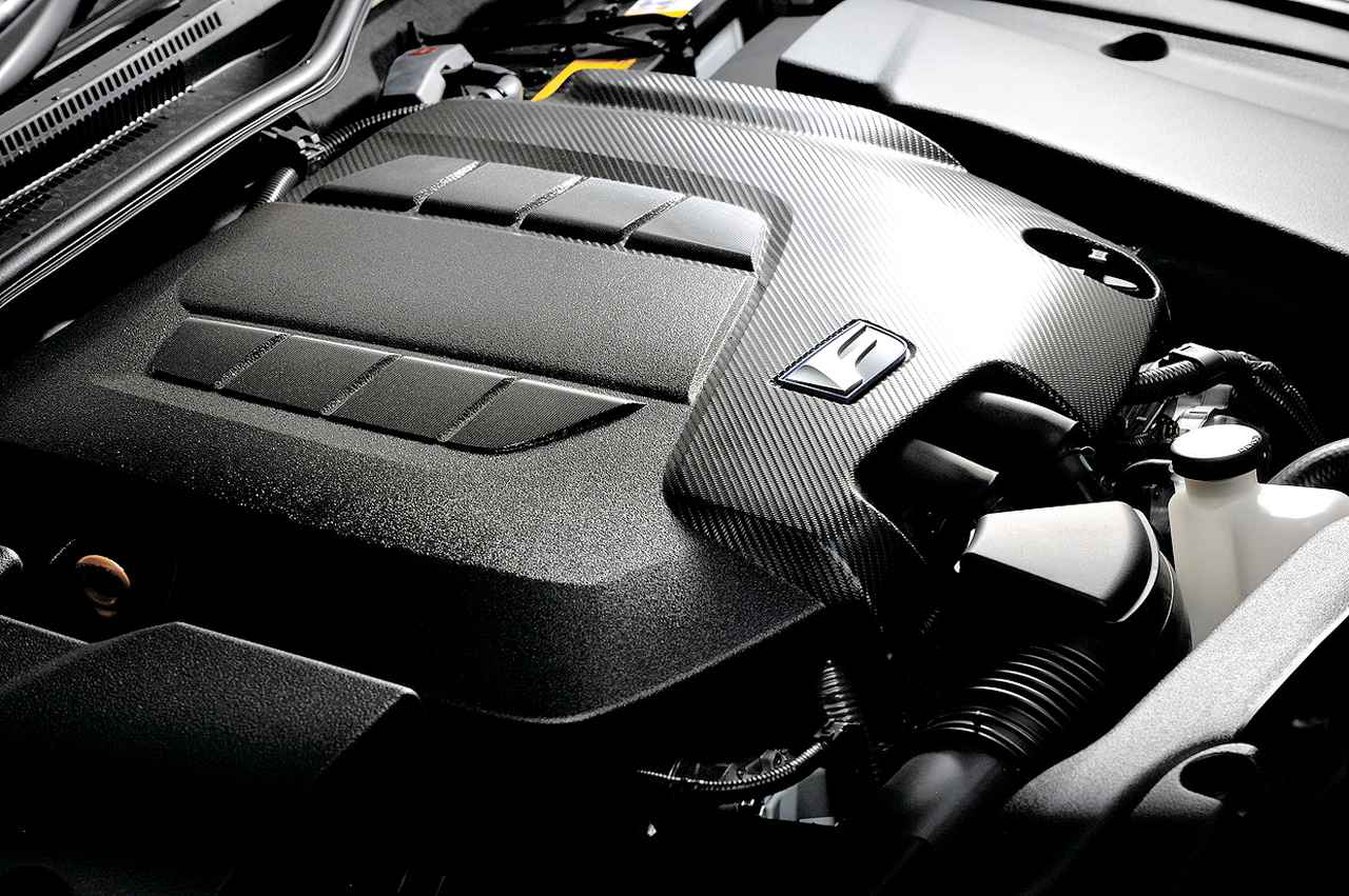 画像: LSの4.6Lエンジンをベースに排気量拡大や筒内直噴とポート噴射を併用するD-4SとVVT-iEを組み合わせて423psと500Nmを発生。