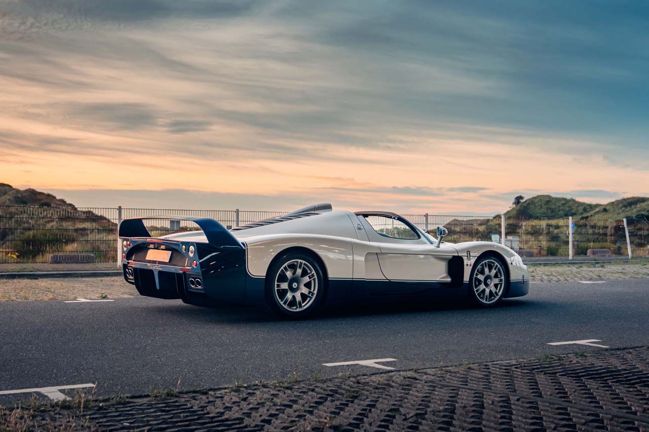 画像3: Maserati MC12